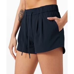 Lululemon Stroll at Sundown Short